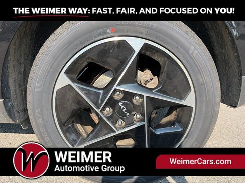 Used 2023 Kia Soul EX FWD image 9