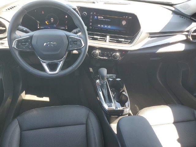 Certified 2025 Chevrolet Trax ACTIV w/ Driver Confidence Package FWD image 11