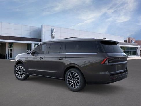 New 2026 Lincoln Navigator L Black Label AWD/4WD image 5