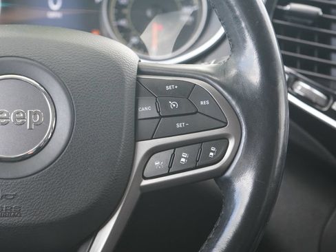 Used 2021 Jeep Cherokee Limited AWD/4WD image 16