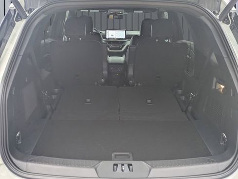 New 2026 Ford Explorer Tremor image 6