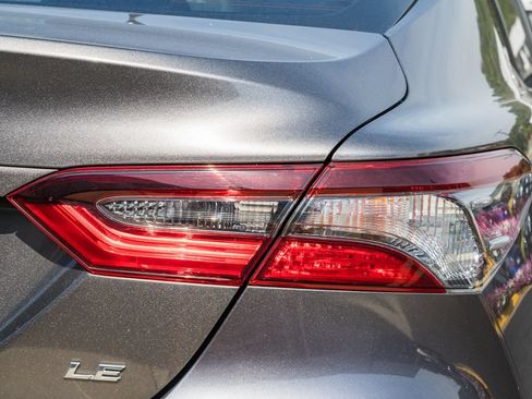 Used 2021 Toyota Camry LE FWD image 6