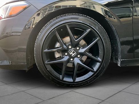 Used 2023 Honda Civic Sport image 10