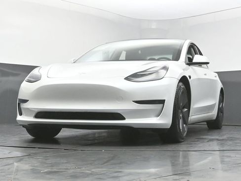 Used 2022 Tesla Model 3 image 47