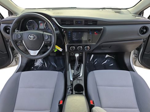Used 2018 Toyota Corolla L image 9