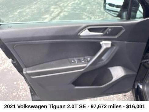Used 2021 Volkswagen Tiguan SE FWD image 23
