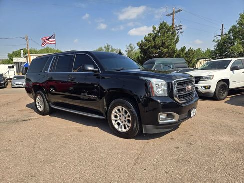 Used 2018 GMC Yukon XL SLT AWD/4WD image 2