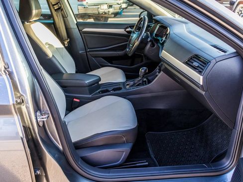 Used 2020 Volkswagen Jetta R-Line FWD image 15