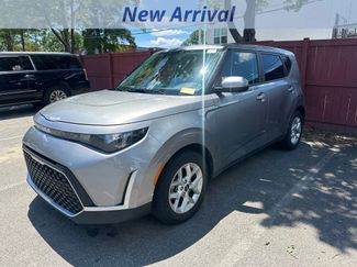 Used 2025 Kia Soul LX w/ LX Technology Package FWD video 1