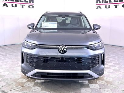 New 2025 Volkswagen Tiguan SE