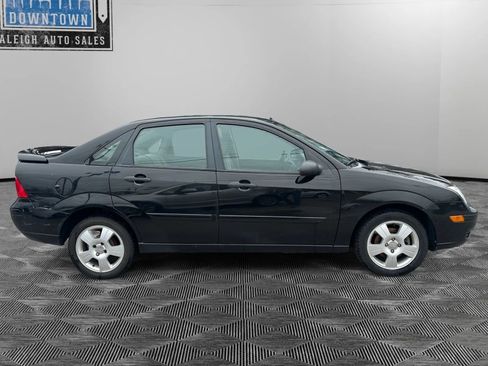 Used 2007 Ford Focus SE image 5