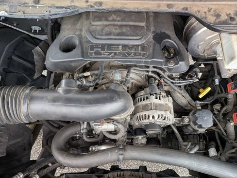 Used 2019 RAM 1500 Big Horn RWD image 12