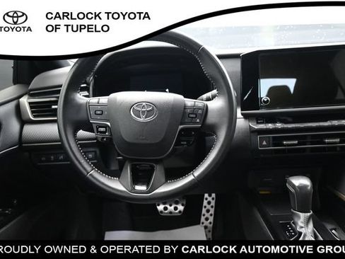 Used 2025 Toyota Camry SE FWD image 28