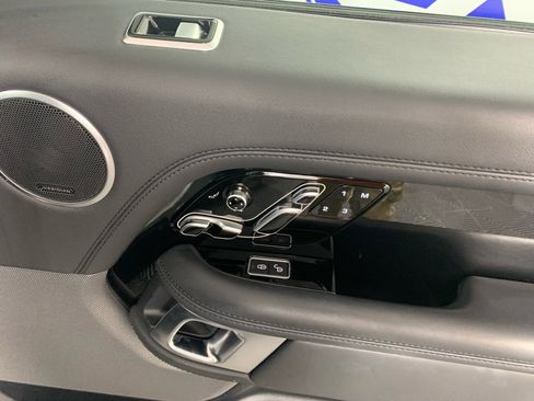Used 2019 Land Rover Range Rover HSE image 42