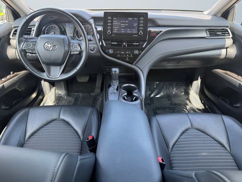 Used 2023 Toyota Camry SE image 10