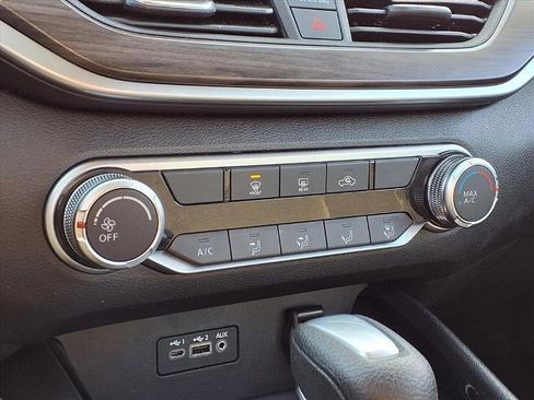 Certified 2024 Nissan Altima 2.5 SV image 17