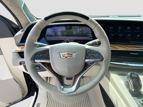 Certified 2024 Cadillac Escalade Sport Platinum w/ LPO, ONYX Package AWD/4WD image 11