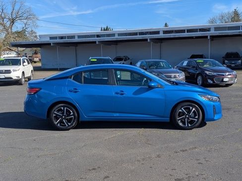 Used 2024 Nissan Sentra SV image 6