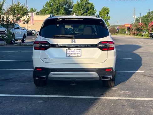 Used 2025 Honda Pilot Touring image 33