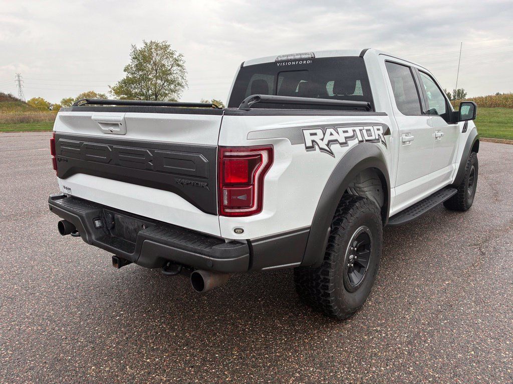 Used 2017 Ford F150 Raptor w/ Equipment Group 802A Luxury AWD/4WD image 9
