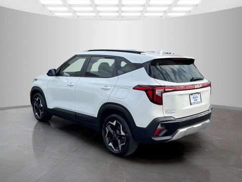 Used 2025 Kia Seltos S image 6