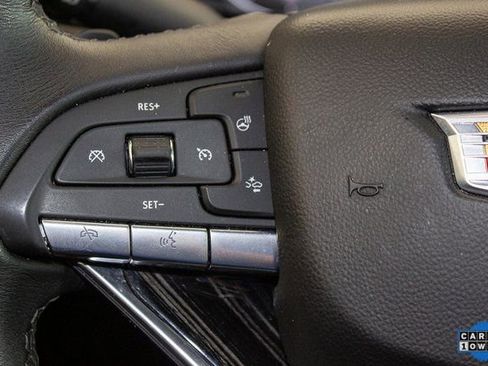 Used 2025 Cadillac XT6 Premium Luxury image 27