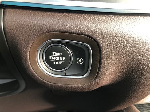 Certified 2022 Mercedes-Benz GLS 450 4MATIC image 25