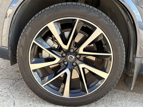 Used 2022 Volvo XC90 T8 Inscription Expression w/ Advanced Package image 9