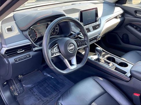 Used 2023 Nissan Altima 2.5 SR FWD image 19