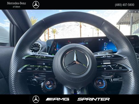 Used 2024 Mercedes-Benz GLA 35 AMG 4MATIC image 30