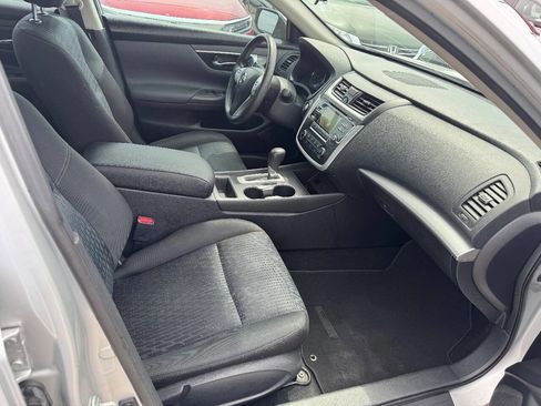 Used 2016 Nissan Altima 2.5 S w/ Power Driver Seat Package FWD image 15