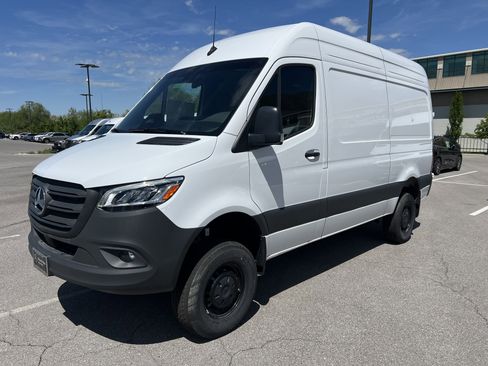 New 2025 Mercedes-Benz Sprinter 2500 image 5