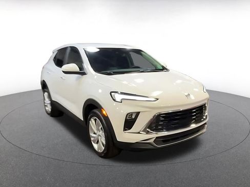 Used 2025 Buick Encore GX Preferred image 3