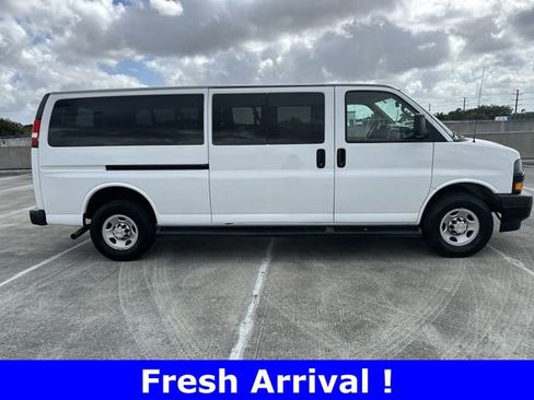 Used 2023 Chevrolet Express 3500 LS image 31