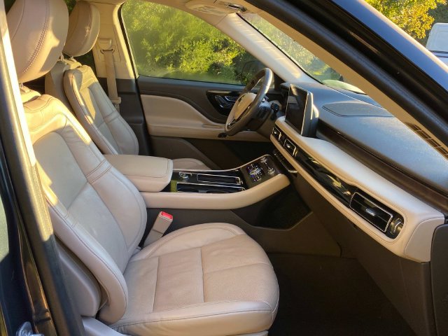 Used 2022 Lincoln Aviator Reserve w/ Equipment Group 201A AWD/4WD image 36