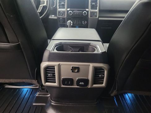 Used 2017 Ford F150 Lariat image 21
