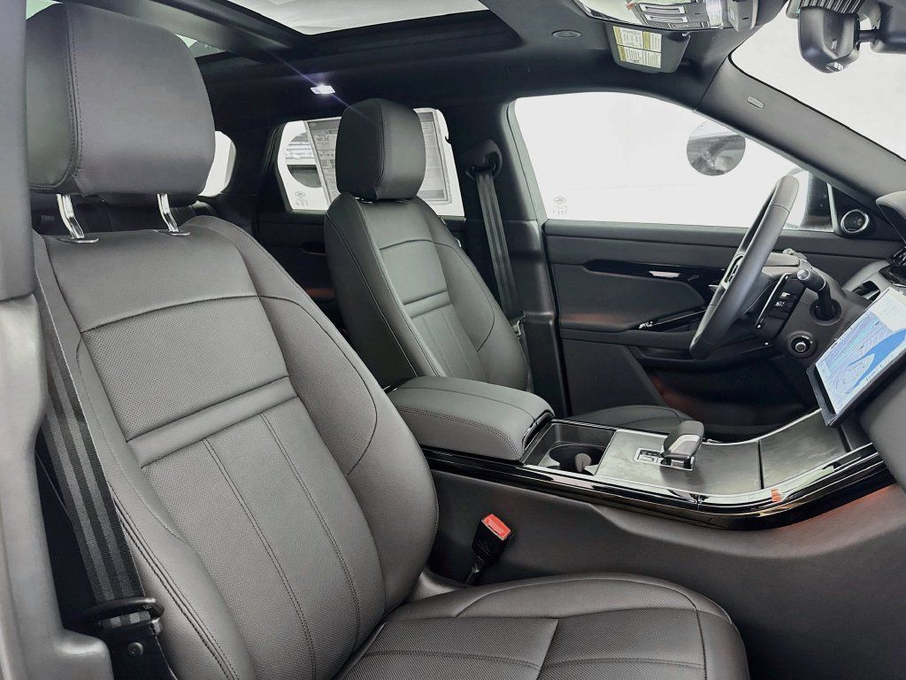 New 2026 Land Rover Range Rover Evoque S AWD/4WD image 29