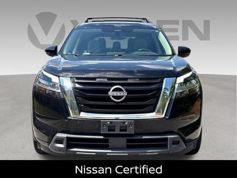Certified 2022 Nissan Pathfinder SV w/ SV Premium Package AWD/4WD image 2