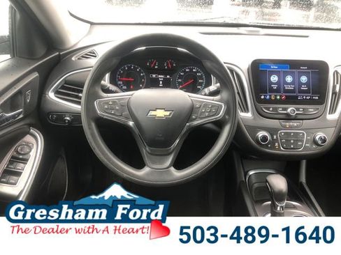 Used 2021 Chevrolet Malibu LT image 15
