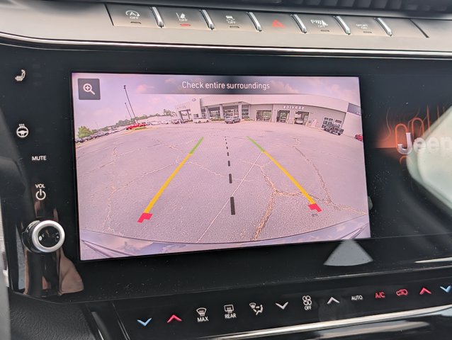 Used 2026 Jeep Grand Cherokee Altitude RWD image 20