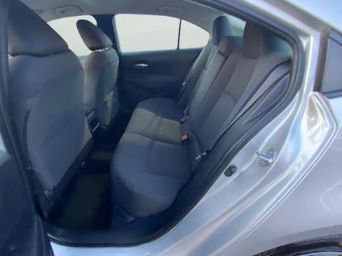 Used 2020 Toyota Corolla LE image 32