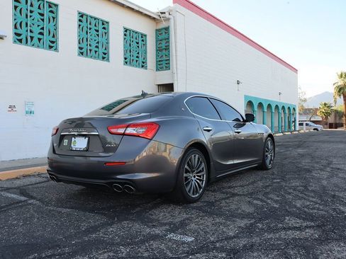 Used 2018 Maserati Ghibli S Q4 AWD/4WD image 8
