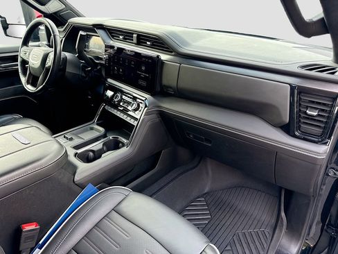 Certified 2024 GMC Sierra 2500 AT4X w/ AT4X AEV Edition image 31