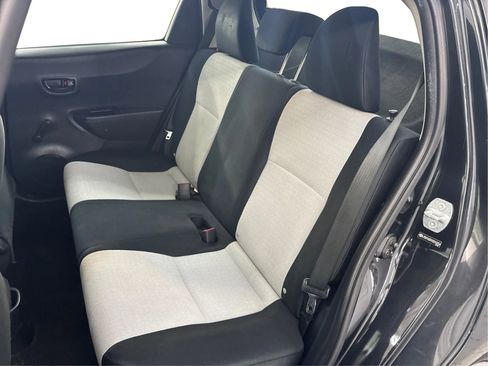 Used 2012 Toyota Yaris SE image 14