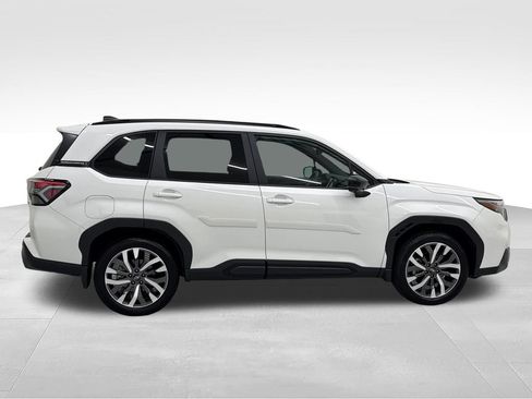 Used 2026 Subaru Forester Touring AWD/4WD image 8