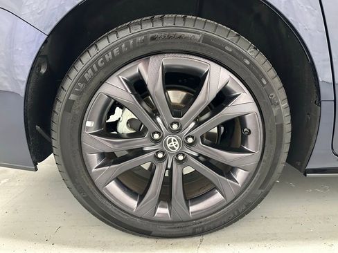 Used 2025 Toyota Sienna XSE image 69