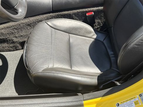 Used 2009 Pontiac Solstice Convertible w/ Premium Package image 19