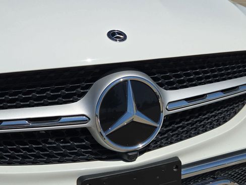 Used 2020 Mercedes-Benz GLC 300 4MATIC Coupe image 10