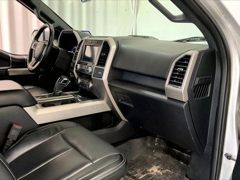 Used 2018 Ford F150 Lariat w/ Equipment Group 502A Luxury AWD/4WD image 28