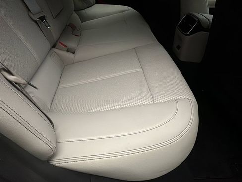 Certified 2025 Genesis G70 2.5T image 14